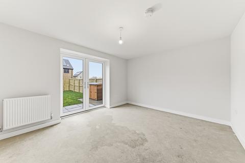 2 bedroom semi-detached house for sale, Kittiwake Road, Edenthorpe DN3