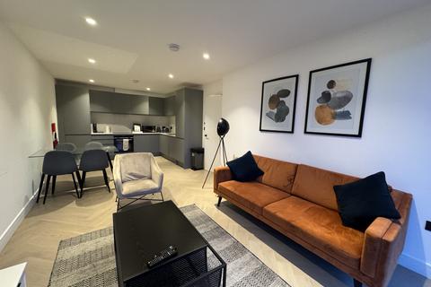 2 bedroom flat to rent, Durnsford Road, LONDON