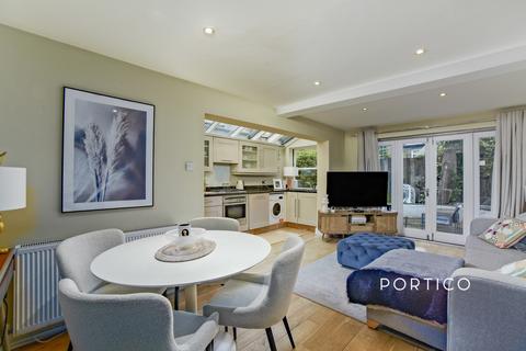 2 bedroom flat to rent, Tonsley Hill, SW18