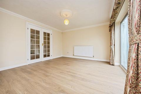 4 bedroom detached house for sale, Eagle Gardens, Bedford