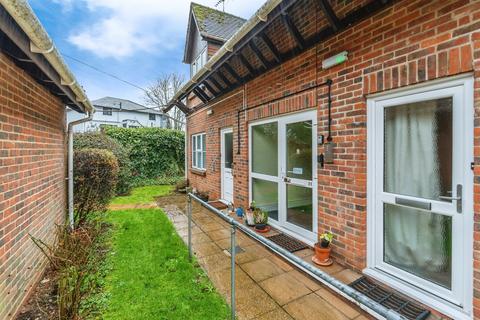 1 bedroom retirement property for sale, Great Well Drive, Romsey