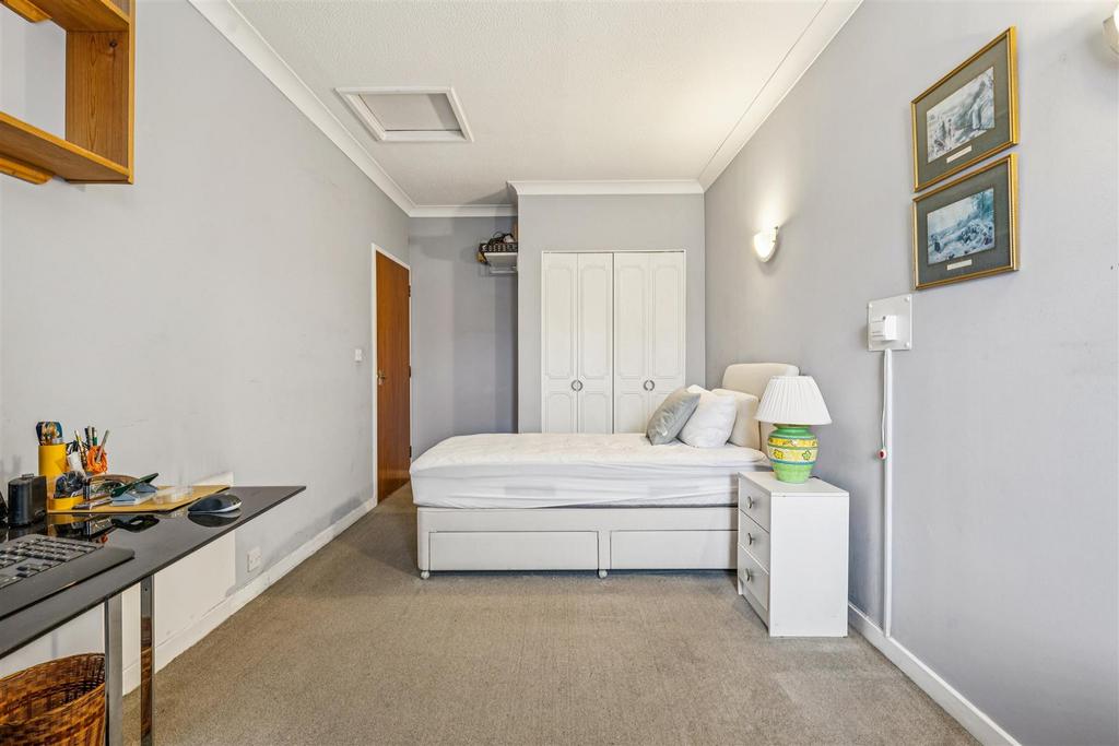 FOR SALE - Homecross House, W4