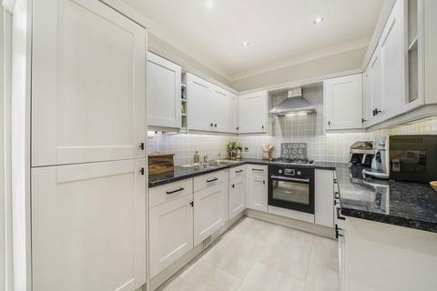 3 bedroom terraced house for sale, Leonard Road, London SW16