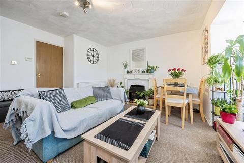 2 bedroom apartment for sale, Shakespeare Road, Bedford