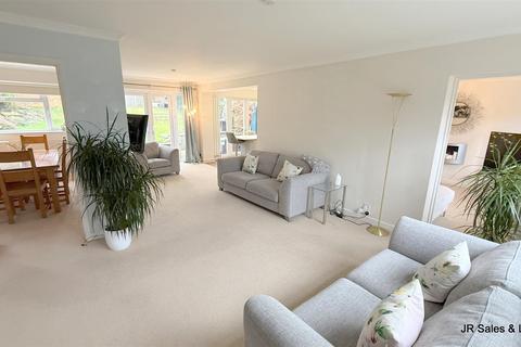 4 bedroom detached house for sale, Colesdale, Cuffley