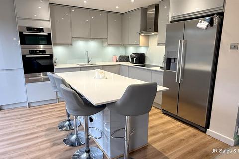 4 bedroom detached house for sale, Colesdale, Cuffley
