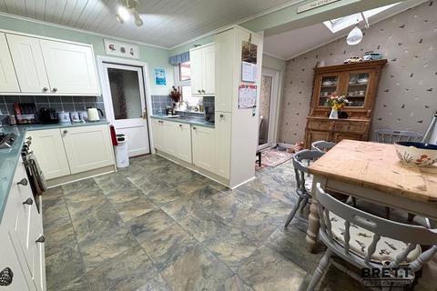 4 bedroom end of terrace house to rent, 56 John Street, Neyland, Milford Haven, Pembrokeshire. SA73 1TH