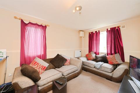 1 bedroom ground floor flat for sale, Cranleigh Close, Cheshunt, Waltham Cross
