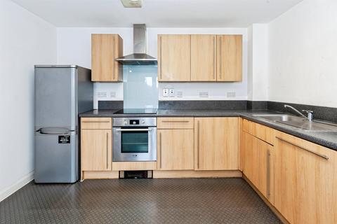 2 bedroom flat for sale, Mill Street, Slough