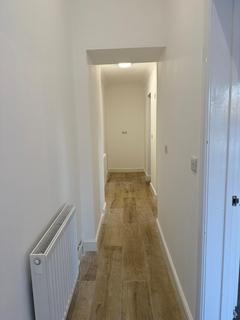 3 bedroom semi-detached house to rent, Cwmamman Road, Garnant SA18