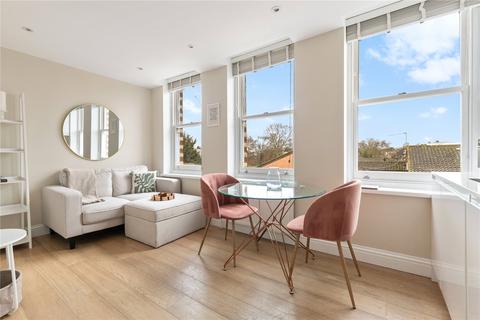 2 bedroom apartment for sale, Chivalry Road, London, SW11