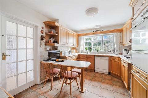4 bedroom detached house for sale, Cedar Walk, Kingswood, Tadworth