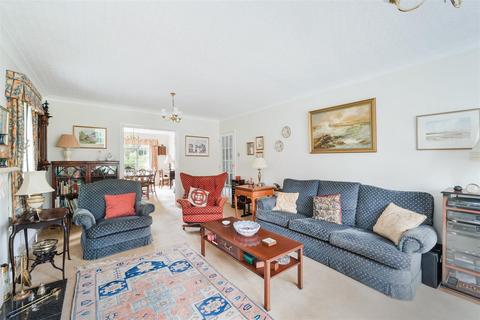 4 bedroom detached house for sale, Cedar Walk, Kingswood, Tadworth