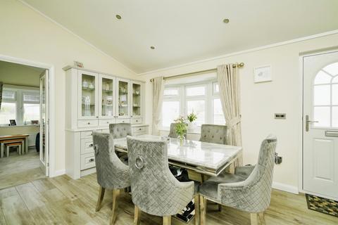 undefined, Heathfield, Bletchingdon, Kidlington