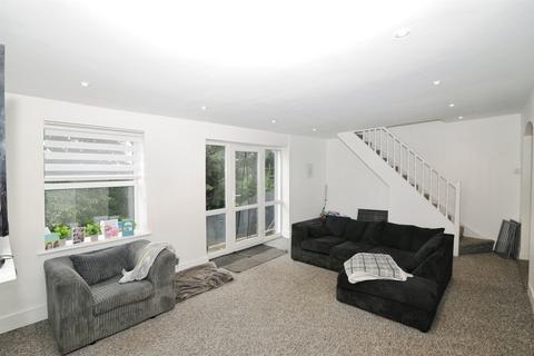 3 bedroom apartment for sale, St. Georges Road, Hastings