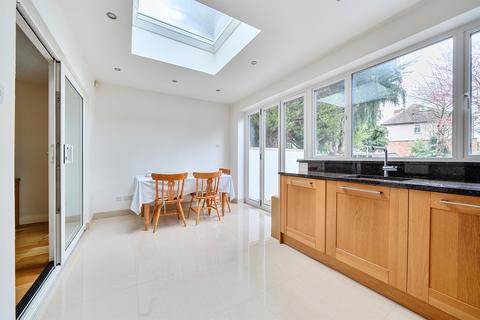 4 bedroom semi-detached house for sale, Willow Road, Enfield
