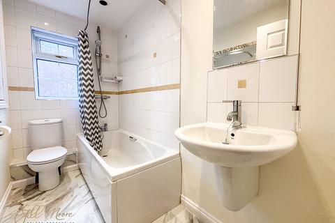 2 bedroom semi-detached house for sale, Glengarvan Close, Washington NE38
