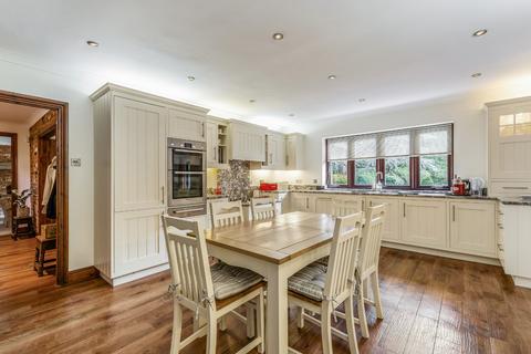 undefined, Middle Avenue, Farnham, Surrey, GU9