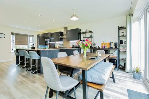 4 bedroom detached house for sale, Dunmore Road, Market Harborough