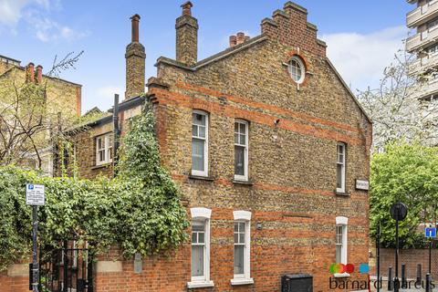 1 bedroom apartment for sale, Newton Street, London