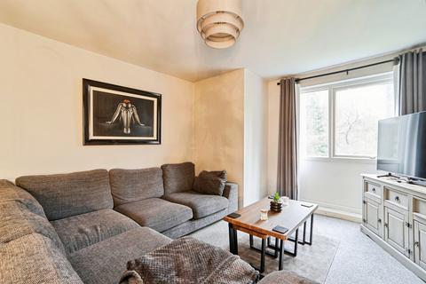 undefined, Frizley Gardens, BRADFORD