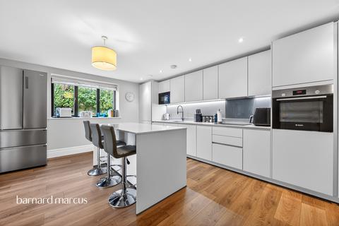 2 bedroom apartment for sale, Plough Lane, Purley