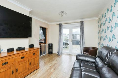 3 bedroom terraced house for sale, Rider Haggard Road, Norwich