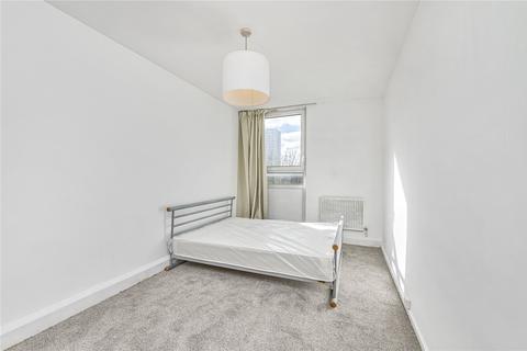2 bedroom flat to rent, Henty Close, London, SW11