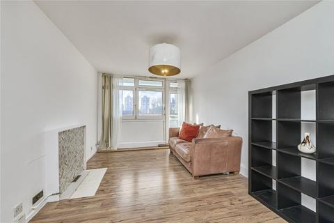2 bedroom flat to rent, Henty Close, London, SW11