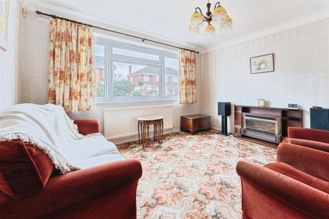 4 bedroom semi-detached house for sale, Broadland Road, Great Sutton, Ellesmere Port