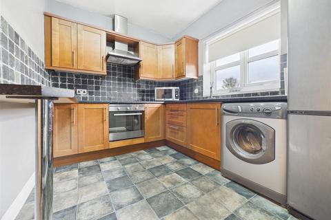 2 bedroom apartment to rent, Kells Lane, Gateshead NE9