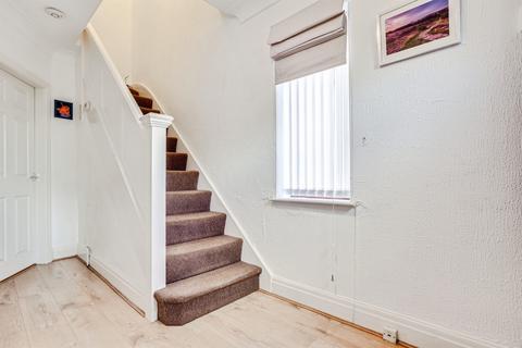3 bedroom semi-detached house for sale, Welbeck Street, WAKEFIELD