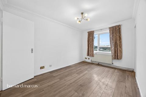 undefined, Montana Close, South Croydon