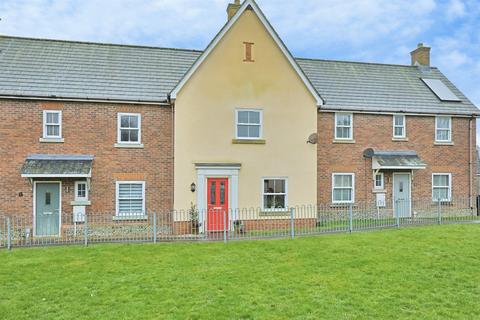 Owen Cole Close, Great Massingham