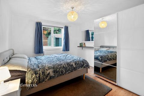 undefined, Tynemouth Road, London