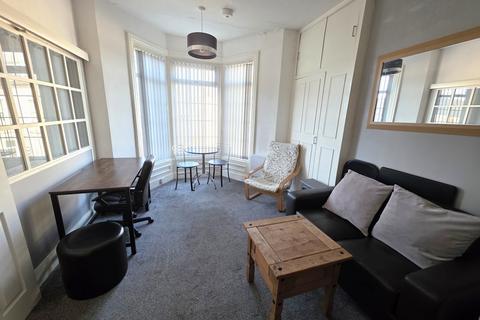1 bedroom flat to rent, Ocean View, Whitley Bay NE26
