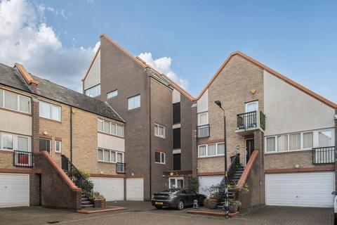 1 bedroom flat for sale, Admiral Place, London, SE16