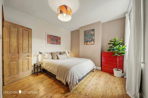 undefined, Margaret Road, London, N16