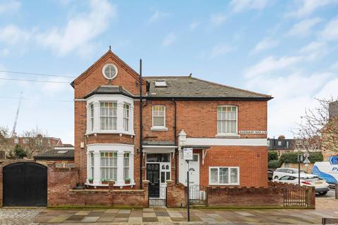 5 bedroom end of terrace house for sale, Ravensbury Road, Earlsfield, London, SW18