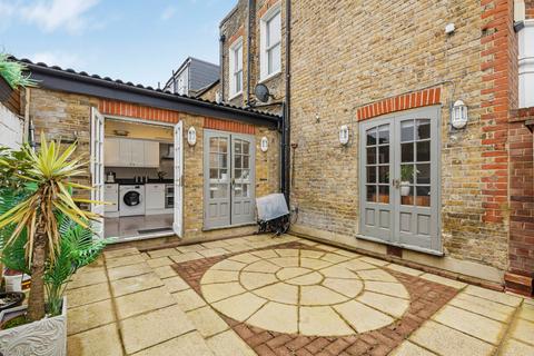 5 bedroom end of terrace house for sale, Ravensbury Road, Earlsfield, London, SW18