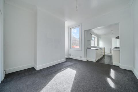 2 bedroom terraced house for sale, Whites Road, Cleethorpes, DN35