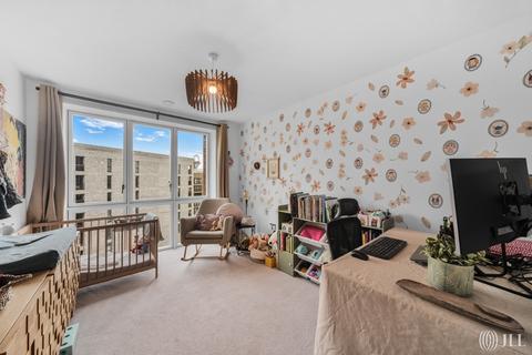 2 bedroom flat for sale, Capitol Court, Wansbeck Road, London, E3