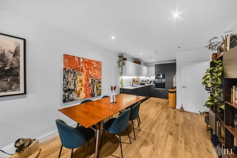 2 bedroom flat for sale, Capitol Court, Wansbeck Road, London, E3