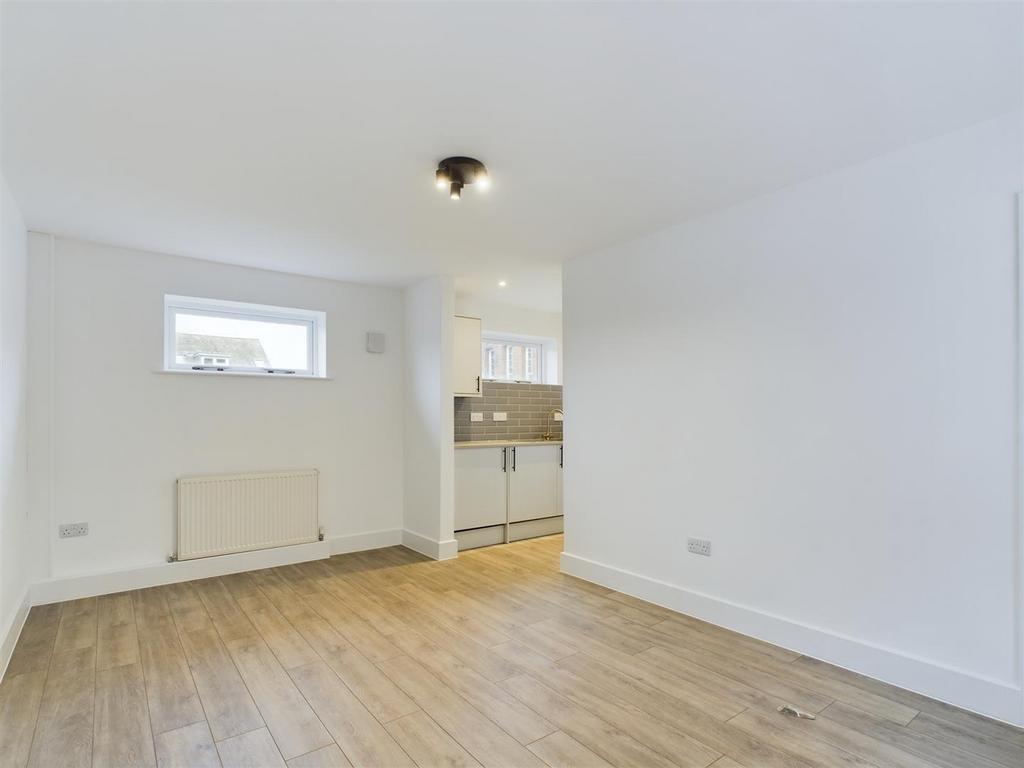 CAM01761 G0-PR0442-STILL002.jpg