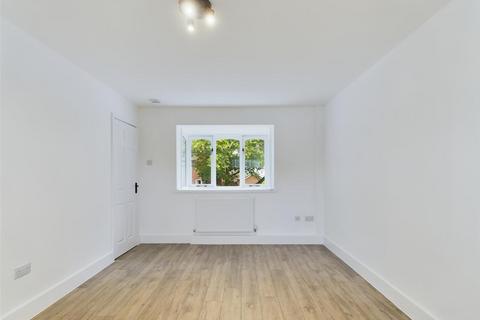 undefined, St. Annes Court, Hitchin SG5