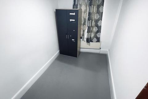 undefined, West Ham Lane, London, E15