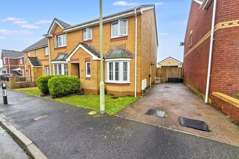 4 bedroom detached house for sale, Wild Field, Bridgend, CF31
