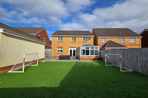 4 bedroom detached house for sale, Wild Field, Bridgend, CF31