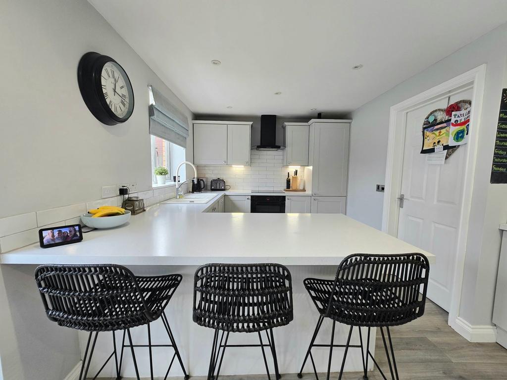 Kitchen/family room