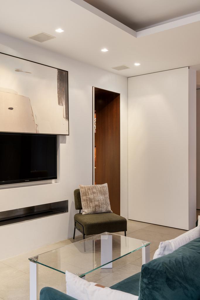 Private Realtor-26 E Kensington Court-13 Hi